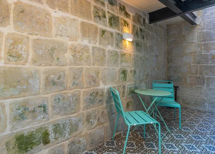 Valletta Hastings Suites