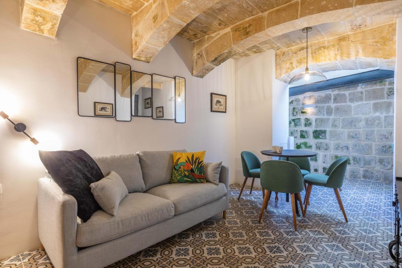 Hastings Apartment